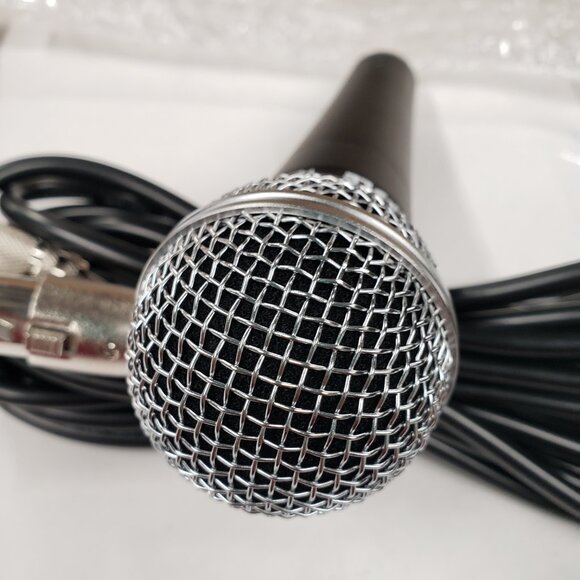 Pyle Handheld Microphone PDMIC58 - Dynamic Moving Coil Cardioid Unidirectional - Picture 2 of 8